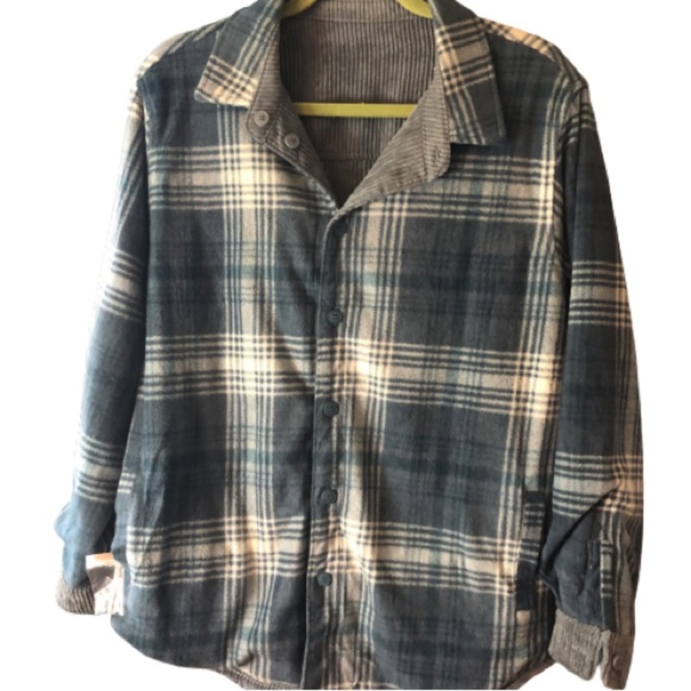 NWT Love Tree Blue Plaid Reversible Corduroy Pocketed Fleece Shacket Size L